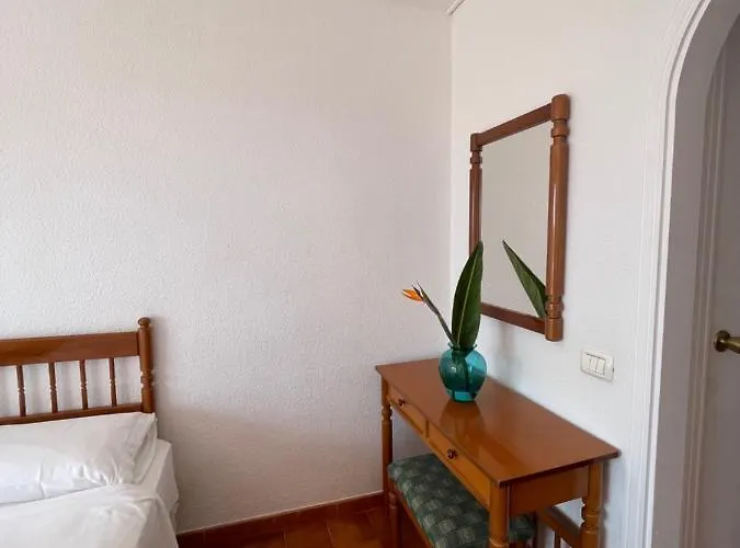 Aparthotel Tarajales 4*
