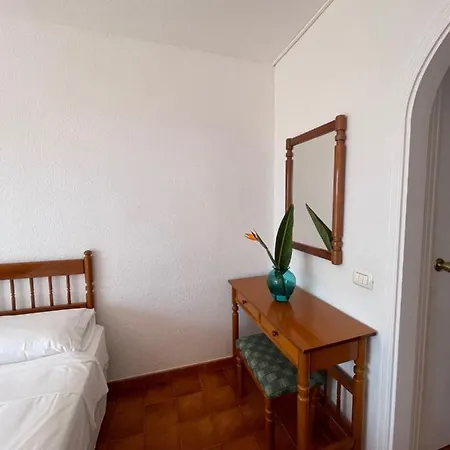 아파트호텔 Tarajales 4*